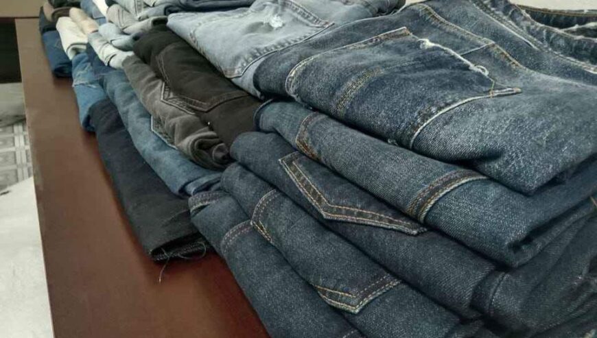 Export Stock lot Denim jeans pants