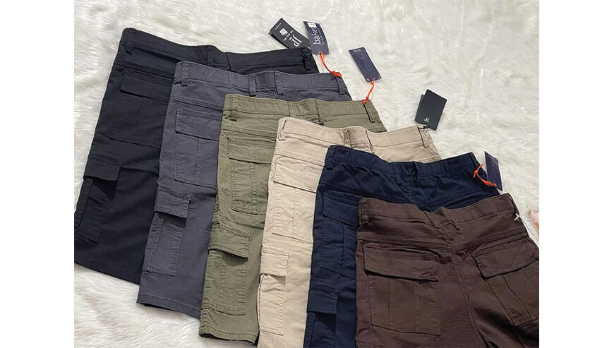 Mens six pocket 2,3quarter pant.