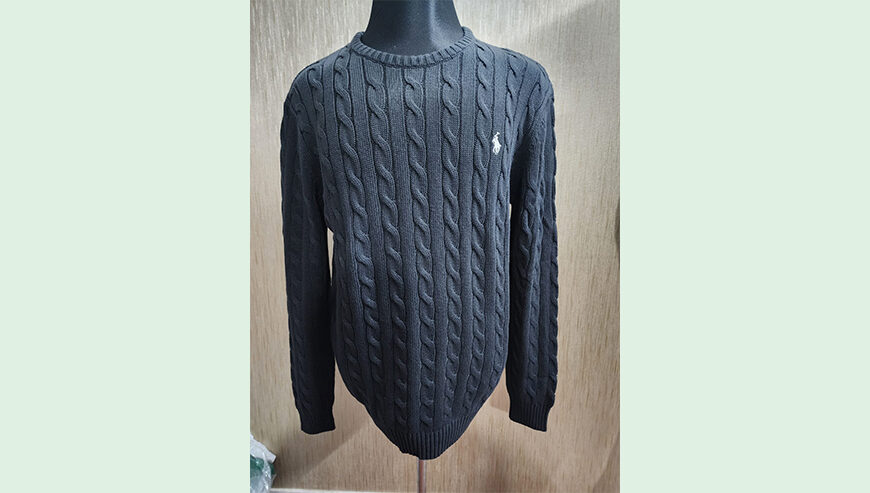 Men’s Round neck cable Sweater