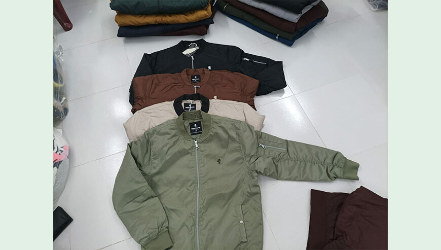 100% Original Brand Redtape padding jacket