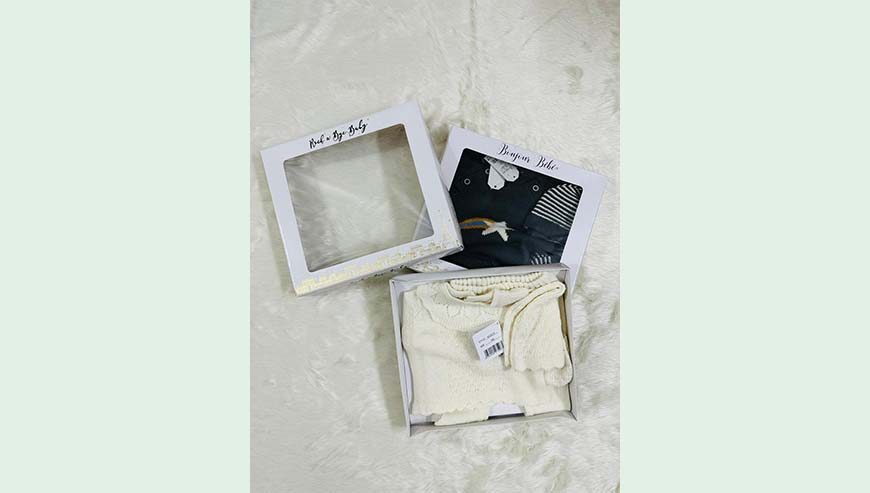 Kids 4 pcs sweater gift box set