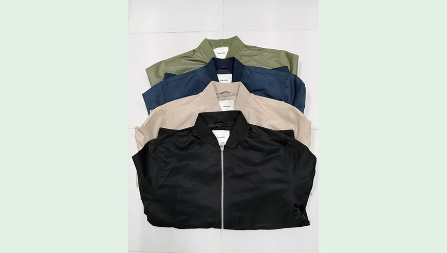 100% original brand J&J Windbreaker jacket