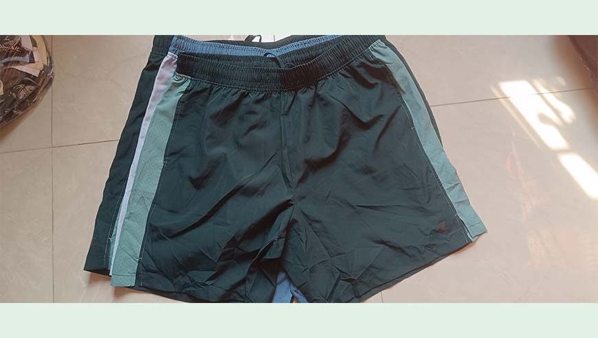 Men’s swim shorts